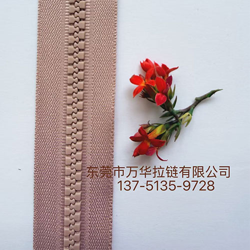 胶牙树脂滴露拉链